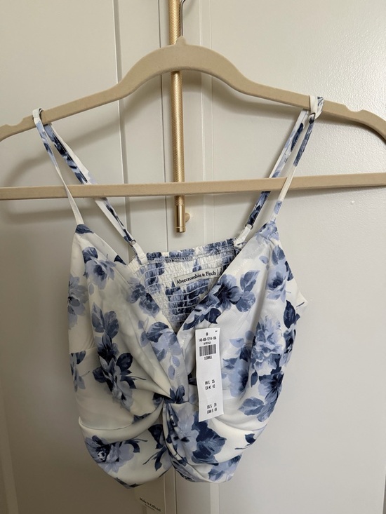 Abercrombie & Fitch Tops - Abercrombie & Fitch White and Blue Floral Twist-Front Cami
